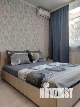 Студия квартира, посуточно, 32м2, 13/25 этаж