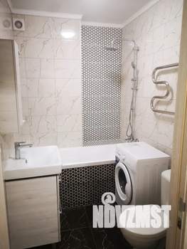 Студия квартира, посуточно, 35м2, 18/25 этаж