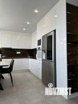 3-к квартира, на длительный срок, 100м2, 20/28 этаж