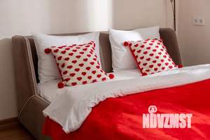 Студия квартира, посуточно, 25м2, 18/26 этаж