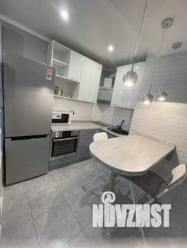 Студия квартира, посуточно, 28м2, 7/23 этаж