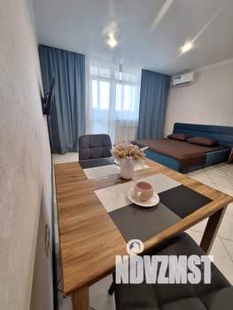 Студия квартира, посуточно, 40м2, 10/21 этаж