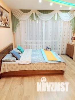 1-к квартира, посуточно, 42м2, 3/10 этаж