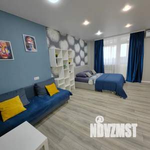 Студия квартира, посуточно, 38м2, 12/20 этаж