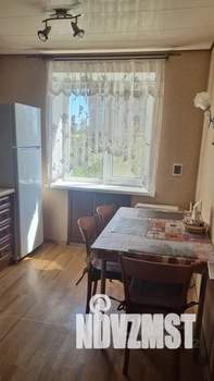 2-к квартира, посуточно, 45м2, 3/9 этаж