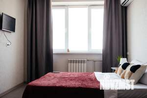 1-к квартира, посуточно, 38м2, 21/25 этаж