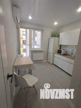 1-к квартира, посуточно, 37м2, 18/18 этаж