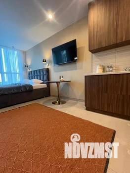 Студия квартира, посуточно, 35м2, 8/20 этаж