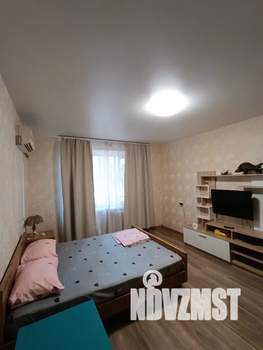 1-к квартира, посуточно, 37м2, 1/9 этаж