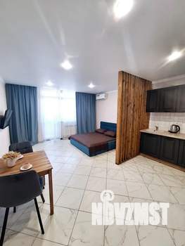 Студия квартира, посуточно, 40м2, 10/21 этаж