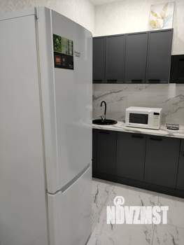 Студия квартира, посуточно, 28м2, 20/25 этаж