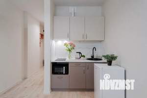 Студия квартира, посуточно, 28м2, 18/25 этаж