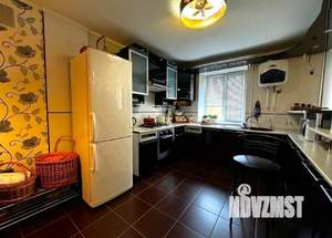 3-к квартира, на длительный срок, 90м2, 4/5 этаж