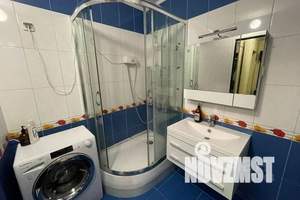 1-к квартира, посуточно, 42м2, 2/14 этаж