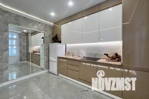 1-к квартира, посуточно, 41м2, 4/25 этаж