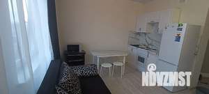 Студия квартира, посуточно, 32м2, 9/18 этаж