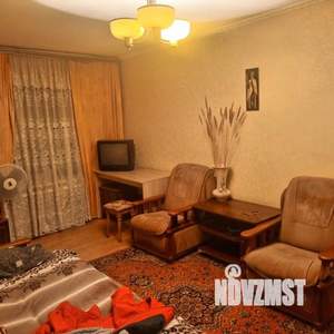 2-к квартира, на длительный срок, 45м2, 1/5 этаж