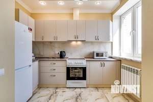 1-к квартира, посуточно, 50м2, 11/18 этаж