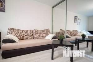 1-к квартира, посуточно, 42м2, 1/1 этаж