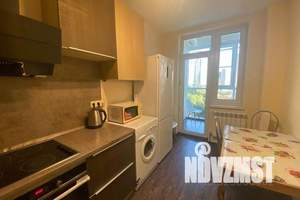 1-к квартира, посуточно, 35м2, 6/18 этаж