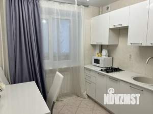 1-к квартира, посуточно, 35м2, 1/9 этаж