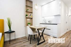 Студия квартира, посуточно, 28м2, 18/25 этаж