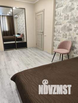 1-к квартира, посуточно, 40м2, 18/18 этаж