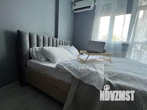 Студия квартира, посуточно, 27м2, 3/25 этаж