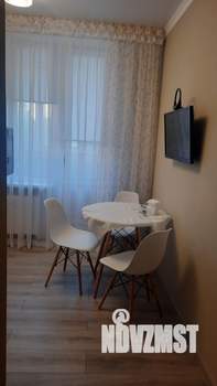 Студия квартира, посуточно, 32м2, 3/21 этаж