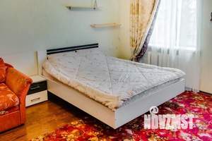 1-к квартира, посуточно, 42м2, 1/1 этаж