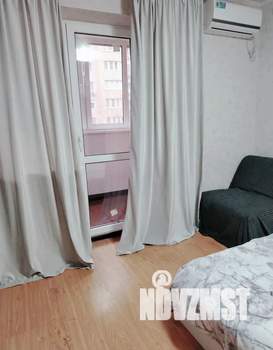 1-к квартира, посуточно, 40м2, 2/18 этаж