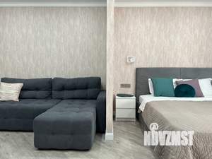 1-к квартира, посуточно, 38м2, 7/18 этаж