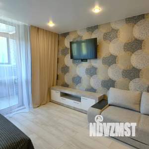 1-к квартира, посуточно, 38м2, 3/17 этаж