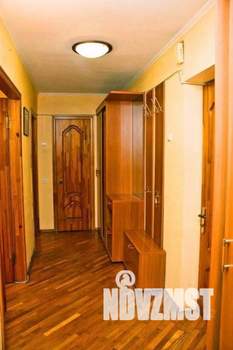 2-к квартира, посуточно, 44м2, 1/1 этаж