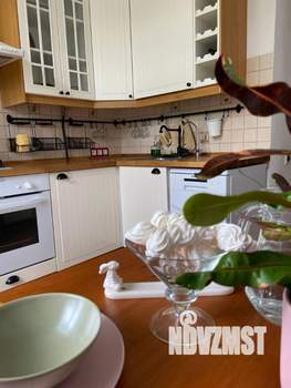 1-к квартира, посуточно, 50м2, 1/1 этаж