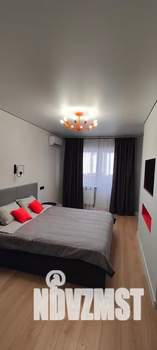 1-к квартира, посуточно, 42м2, 22/25 этаж