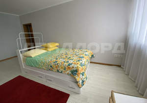 3-к квартира, на длительный срок, 100м2, 4/5 этаж