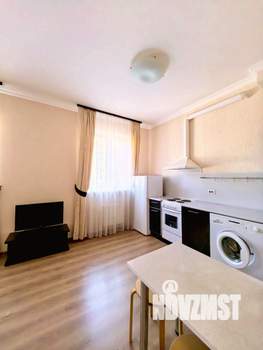 Студия квартира, на длительный срок, 30м2, 2/3 этаж