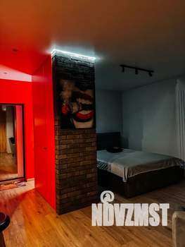 Студия квартира, посуточно, 34м2, 13/18 этаж