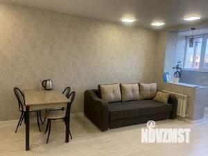 Студия квартира, посуточно, 40м2, 17/17 этаж