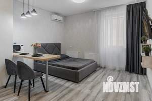Студия квартира, посуточно, 28м2, 3/25 этаж