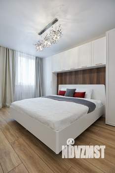 1-к квартира, посуточно, 40м2, 25/25 этаж