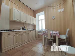 3-к квартира, посуточно, 75м2, 2/2 этаж