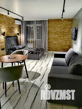 Студия квартира, посуточно, 42м2, 16/19 этаж