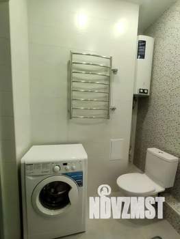 Студия квартира, посуточно, 35м2, 21/24 этаж