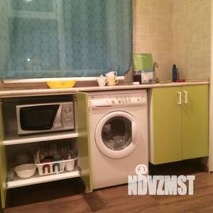 2-к квартира, посуточно, 45м2, 1/1 этаж