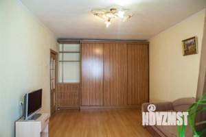 1-к квартира, посуточно, 40м2, 6/10 этаж