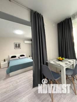 Студия квартира, посуточно, 30м2, 1/18 этаж