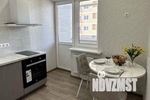 1-к квартира, посуточно, 41м2, 17/25 этаж