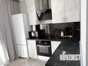 1-к квартира, посуточно, 38м2, 8/12 этаж